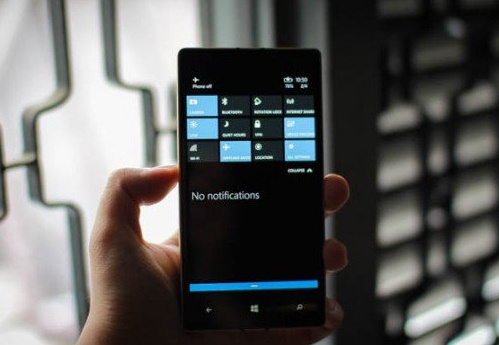 Windows 10 Mobile Insider Preview build 10136
